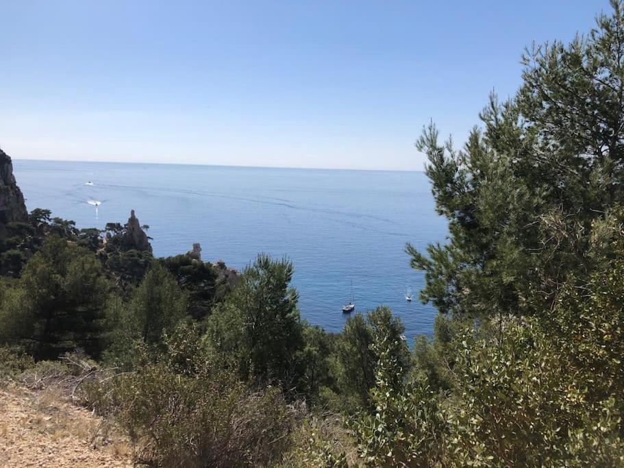 Appartement Morgiou Sormiou T4 Climatise Familial - 3 - Terrasse Bois - Jardin Privatif - Calanques A Pied - Plages & Velodrome A 10 Min - Ideal Familles & Randonneurs & Grimpeurs - Escalade A 5 Min - Sud
