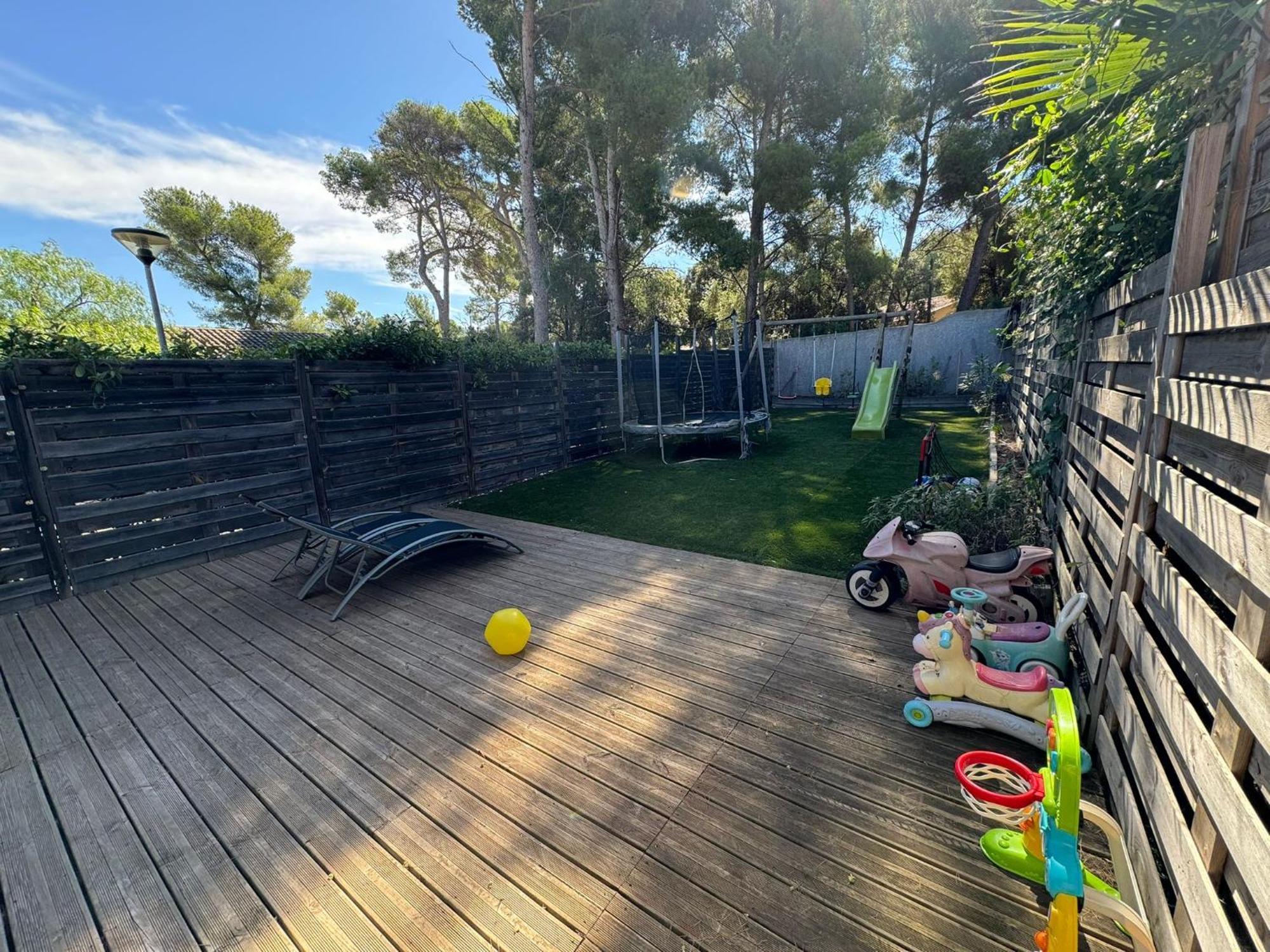 Appartement Morgiou Sormiou T4 Climatise Familial - 3 - Terrasse Bois - Jardin Privatif - Calanques A Pied - Plages & Velodrome A 10 Min - Ideal Familles & Randonneurs & Grimpeurs - Escalade A 5 Min - Sud
