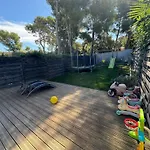 Morgiou Sormiou Marseille T4 Climatise Familial - 3 Chambres - Terrasse Bois - Jardin Privatif - Calanques A Pied - Plages & Velodrome A 10 Min - Ideal Familles & Randonneurs & Grimpeurs - Escalade A 5 Min - Marseille Sud