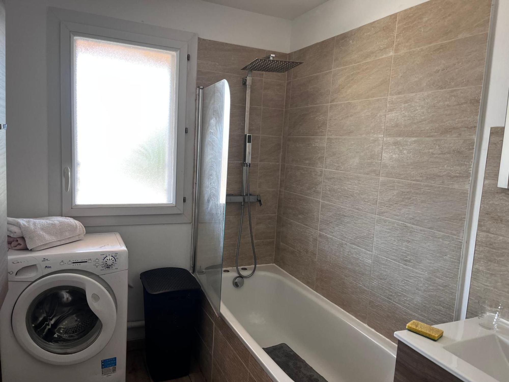 Apartment Morgiou Sormiou T4 Climatise Familial - 3 - Terrasse Bois - Jardin Privatif - Calanques A Pied - Plages & Velodrome A 10 Min - Ideal Familles & Randonneurs & Grimpeurs - Escalade A 5 Min - Sud *